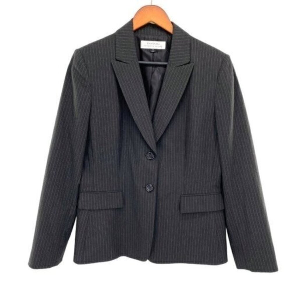 Tahari Arthur S. Levine Women’s Pinstripe Blazer Jacket